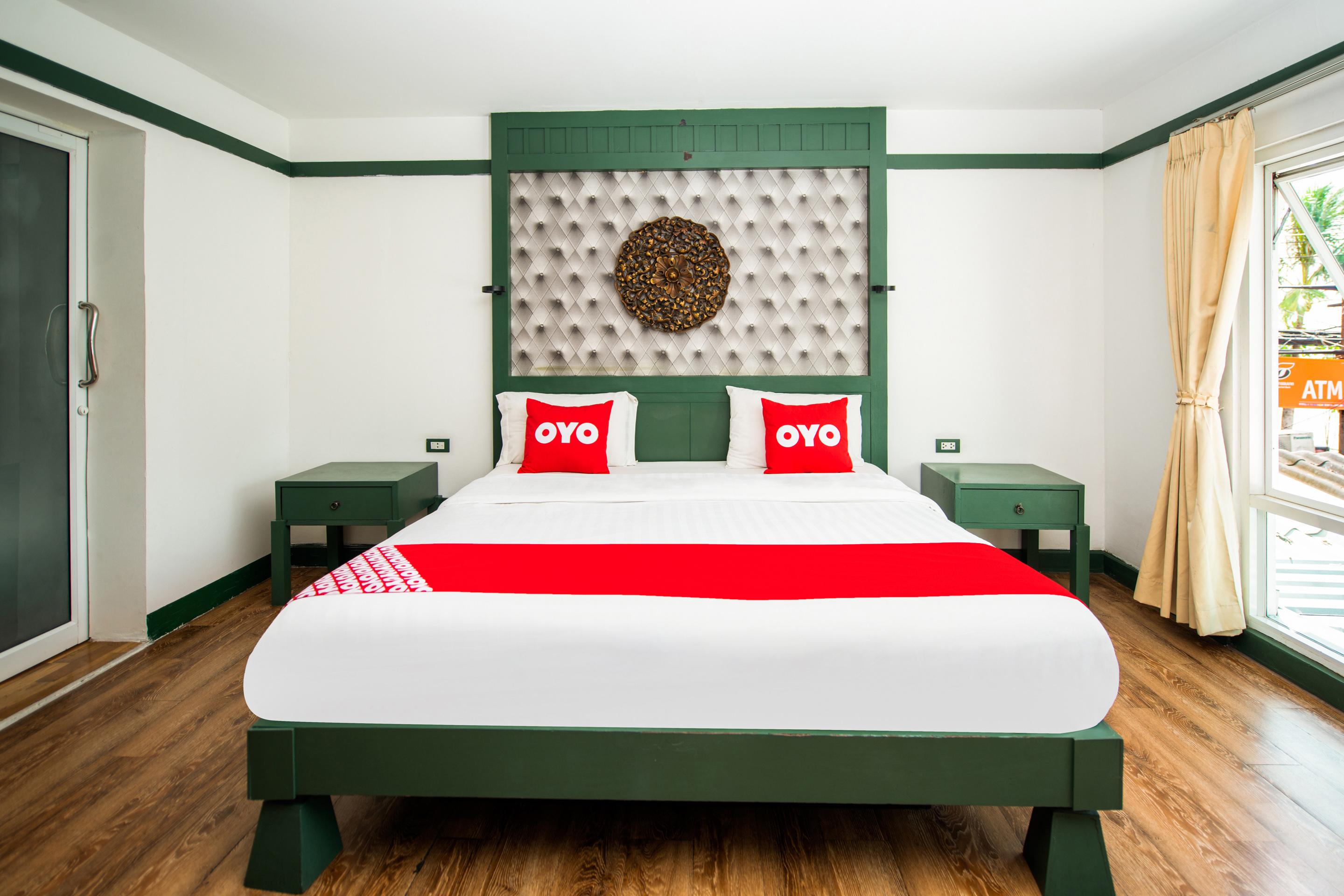 Oyo 255 The Ocean Hotel Patong Екстериор снимка