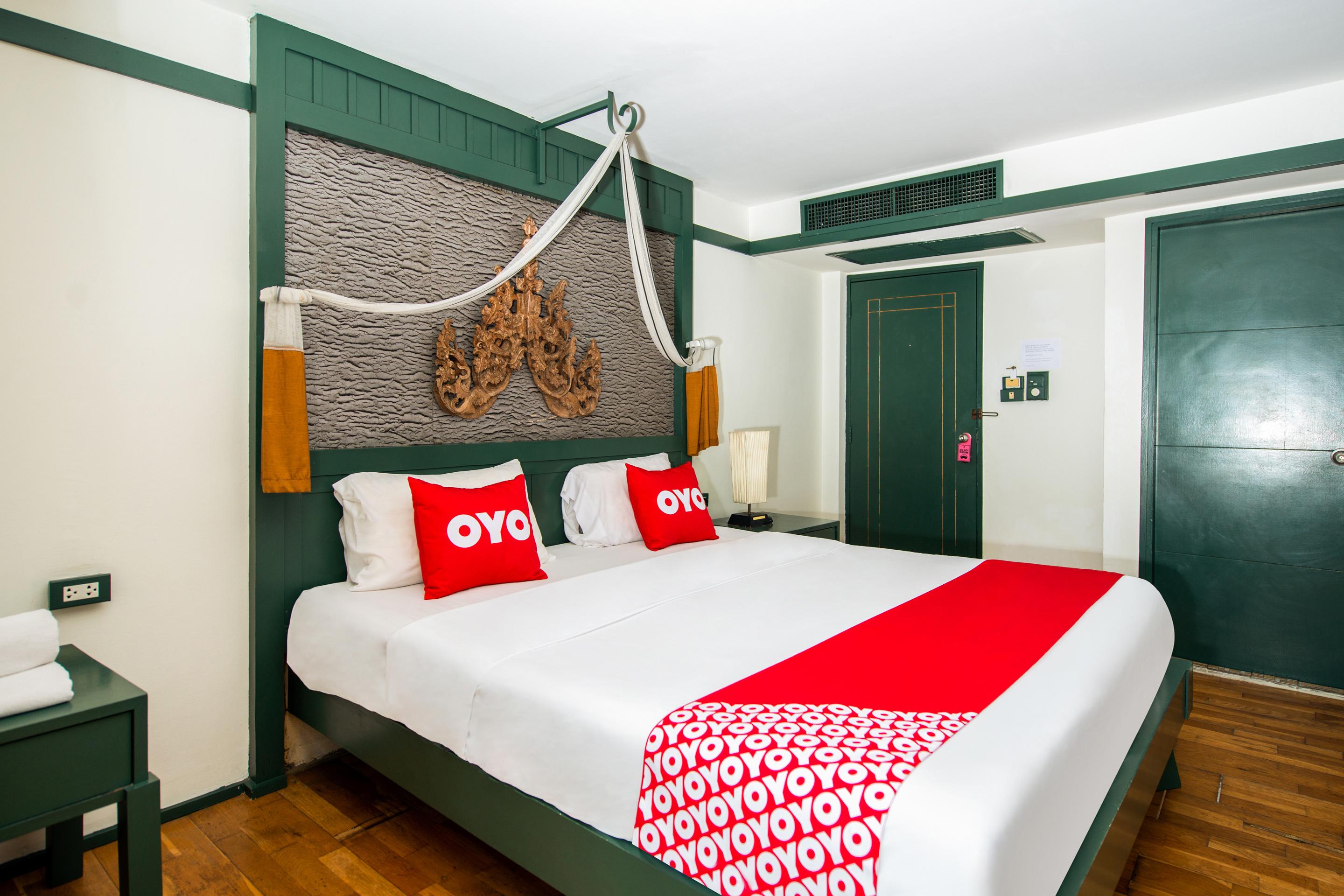 Oyo 255 The Ocean Hotel Patong Екстериор снимка