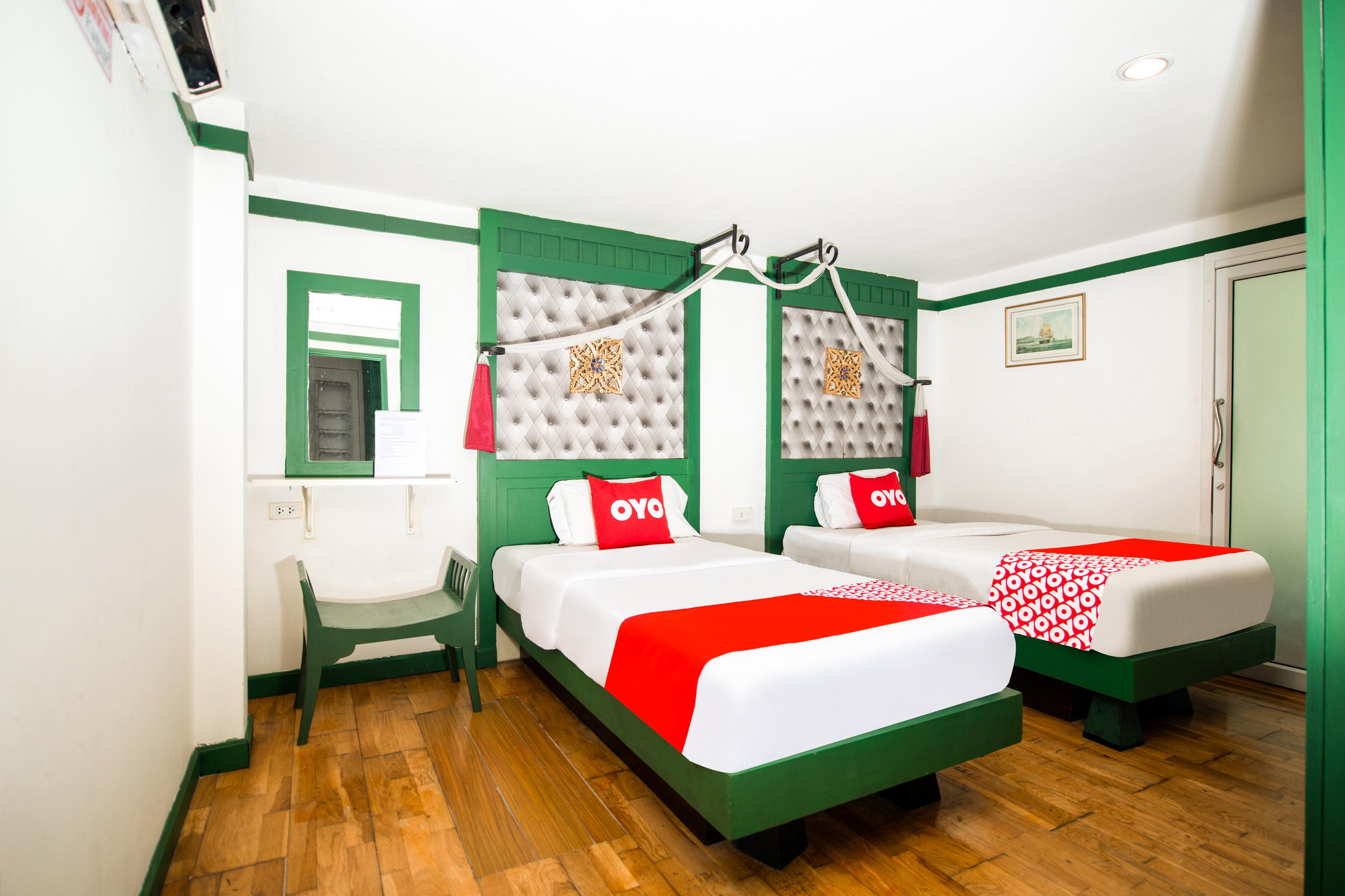 Oyo 255 The Ocean Hotel Patong Екстериор снимка