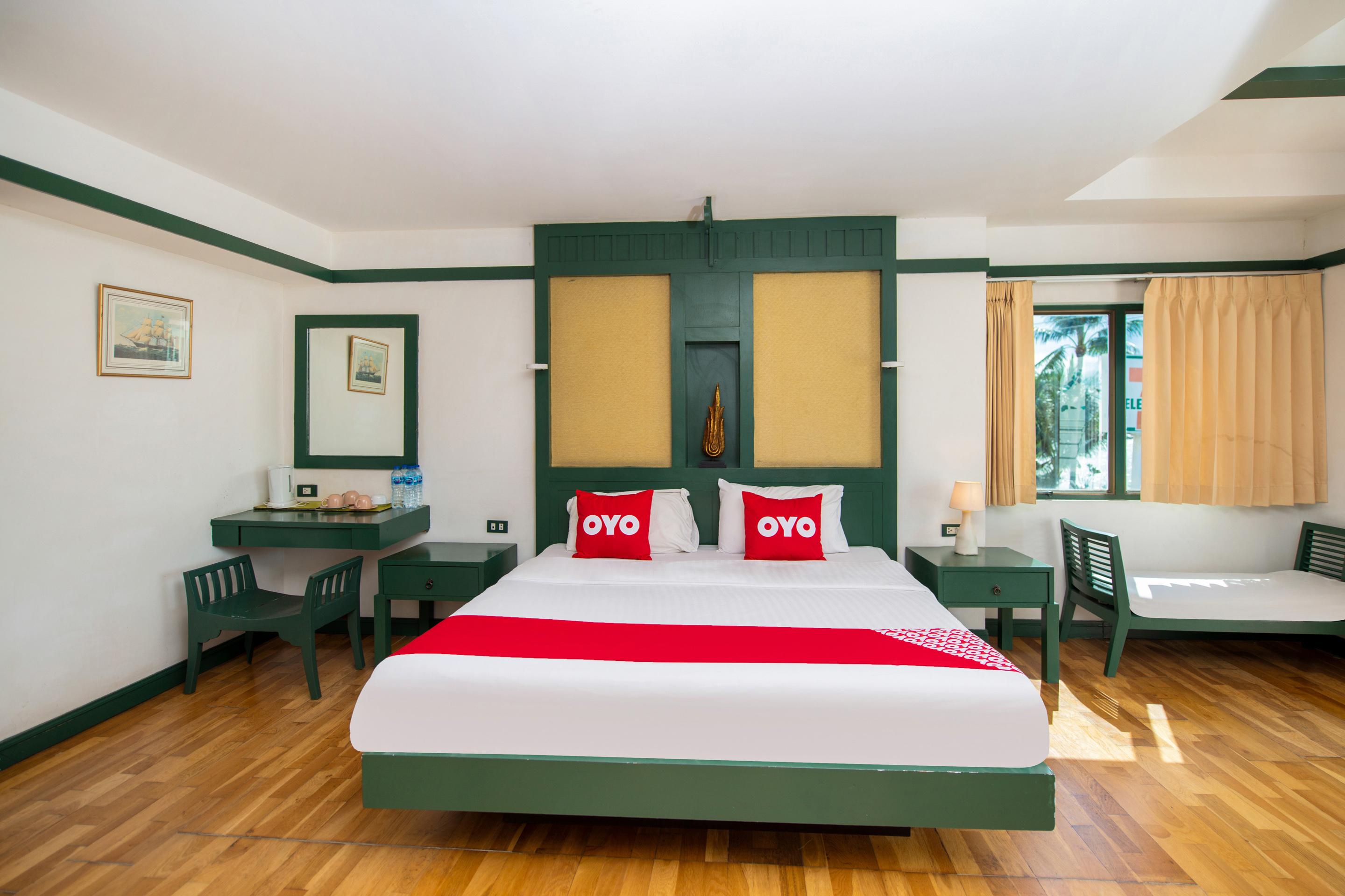 Oyo 255 The Ocean Hotel Patong Екстериор снимка