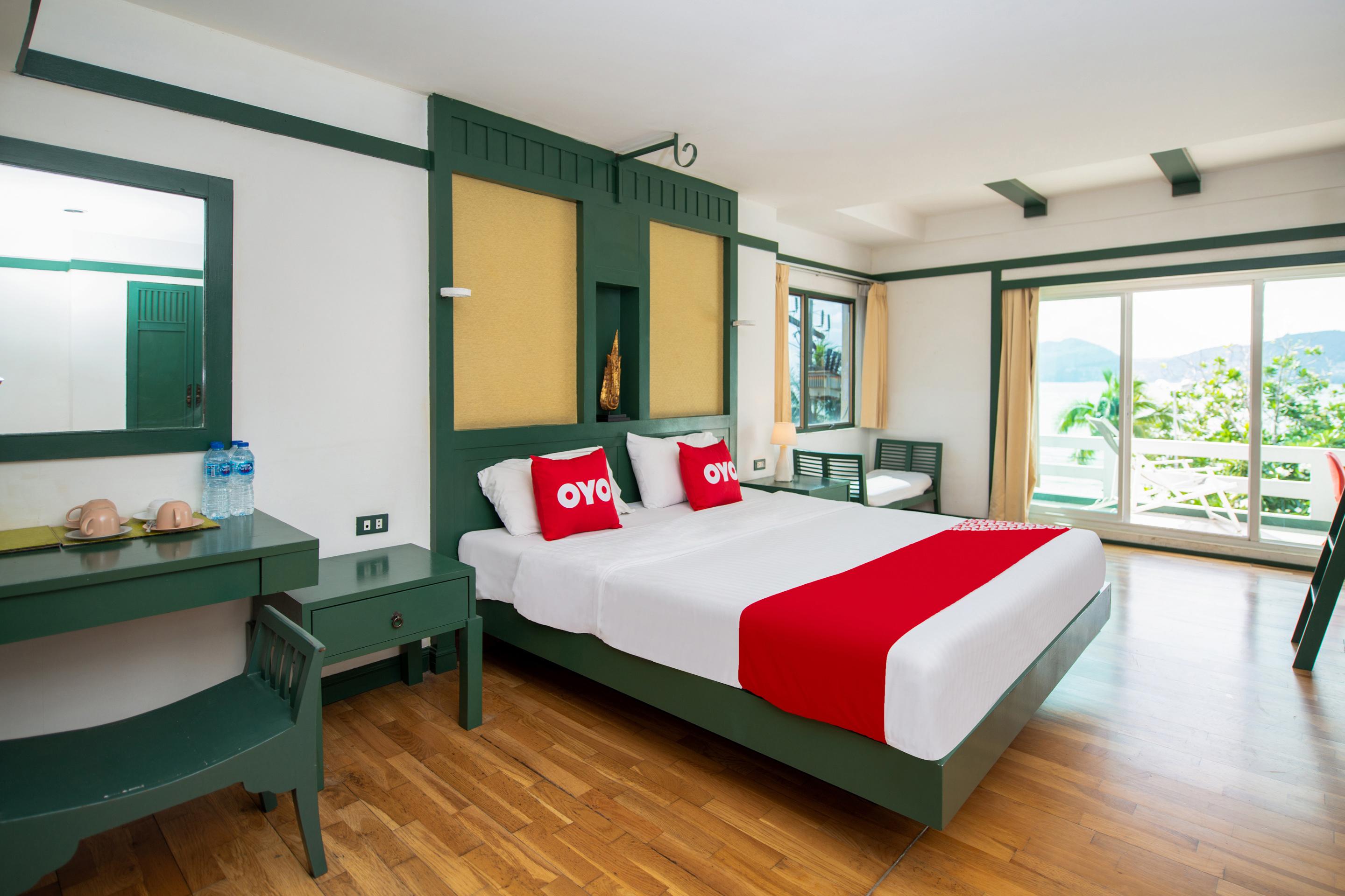 Oyo 255 The Ocean Hotel Patong Екстериор снимка