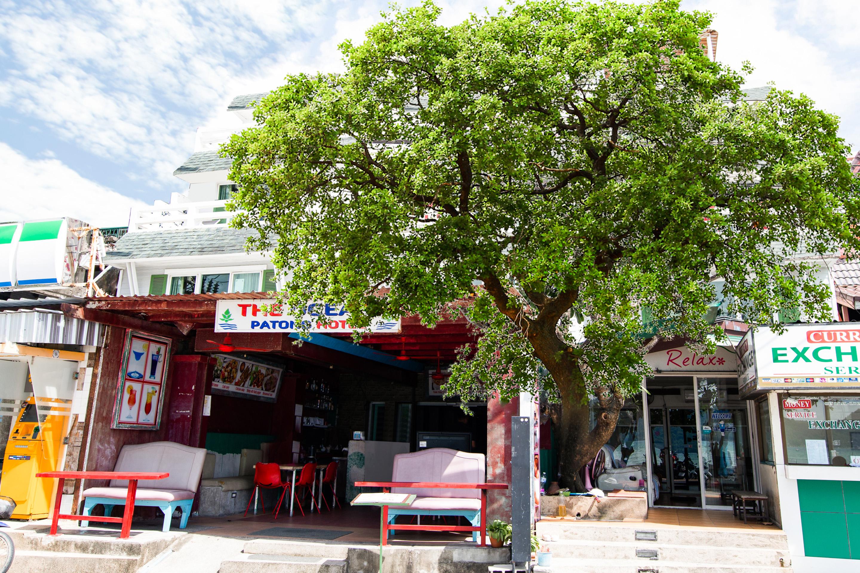 Oyo 255 The Ocean Hotel Patong Екстериор снимка