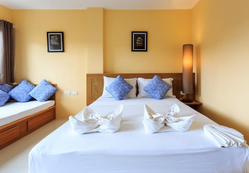 Oyo 255 The Ocean Hotel Patong Екстериор снимка