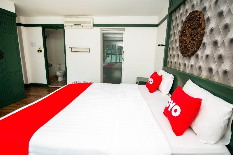 Oyo 255 The Ocean Hotel Patong Екстериор снимка